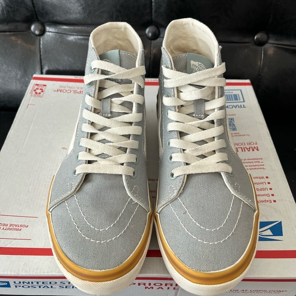 Vans Sk8-Hi Platform Gray Canvas Sneakers - Picture 2 of 6